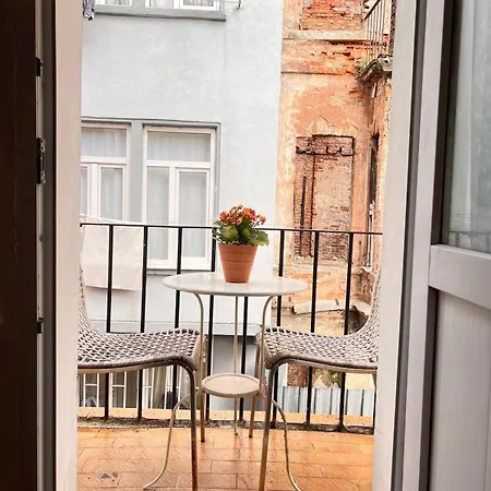 Historical Flat Close To Istiklal Avenue イスタンブール