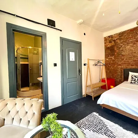 Historical Flat Close To Istiklal Avenue * اسطنبول